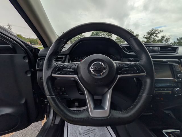 Used 2019 Nissan Rogue SV AWD/4WD image 16