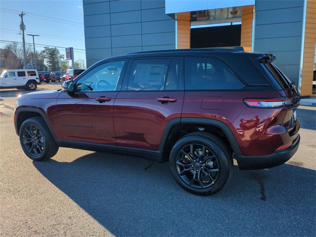 New 2025 Jeep Grand Cherokee Limited w/ Trailer Tow Package image 6