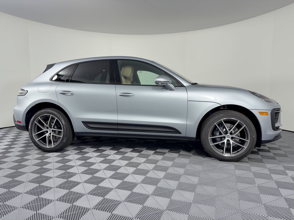 New 2026 Porsche Macan AWD/4WD image 8