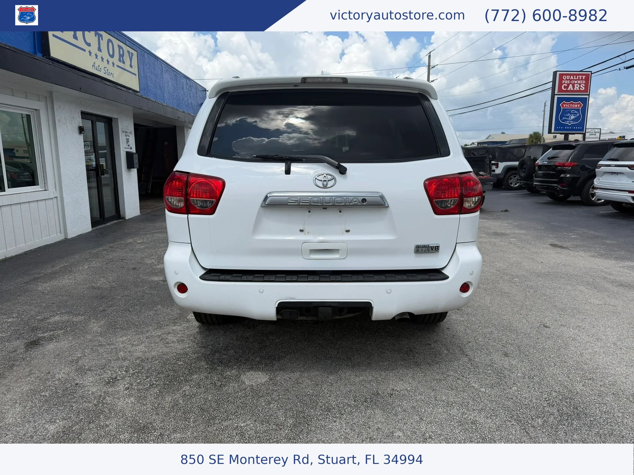 Used 2012 Toyota Sequoia Limited RWD image 4