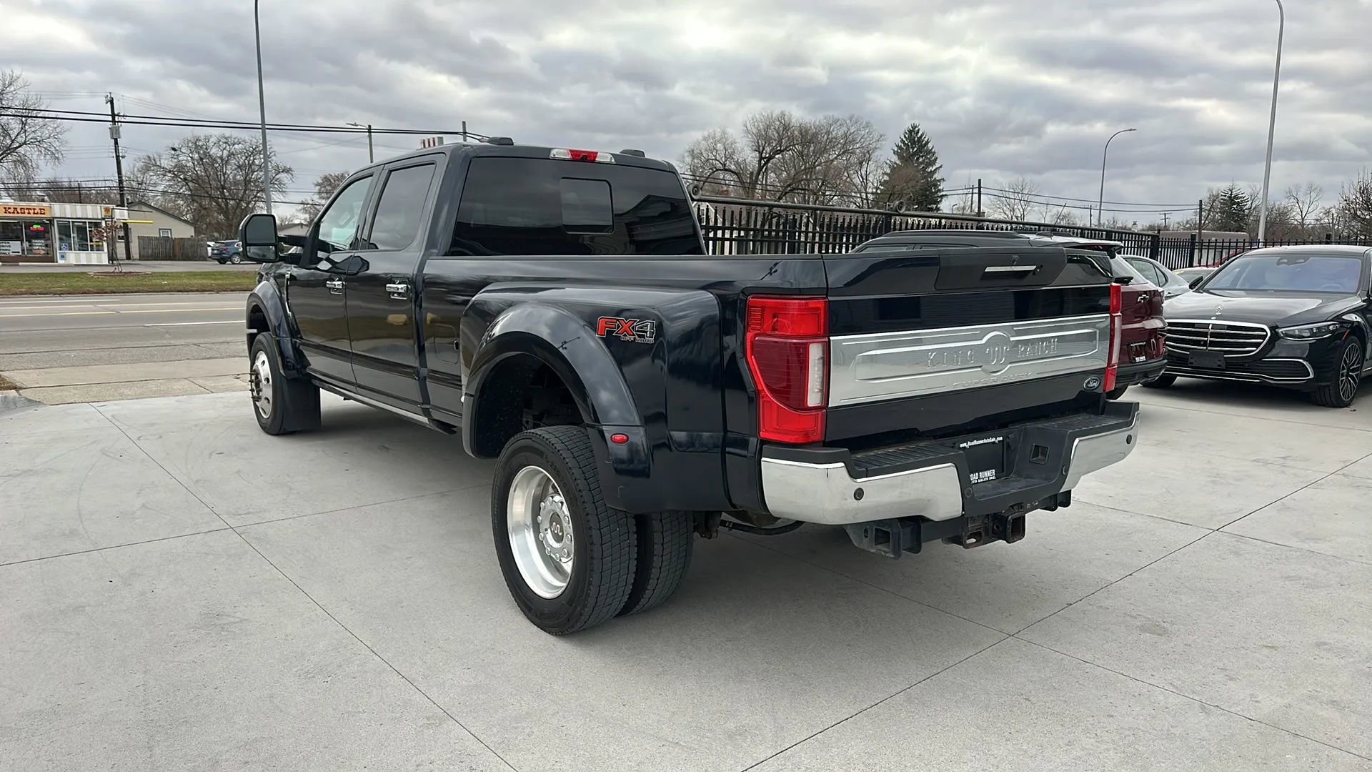 Used 2021 Ford F450 King Ranch w/ King Ranch Ultimate Package image 6