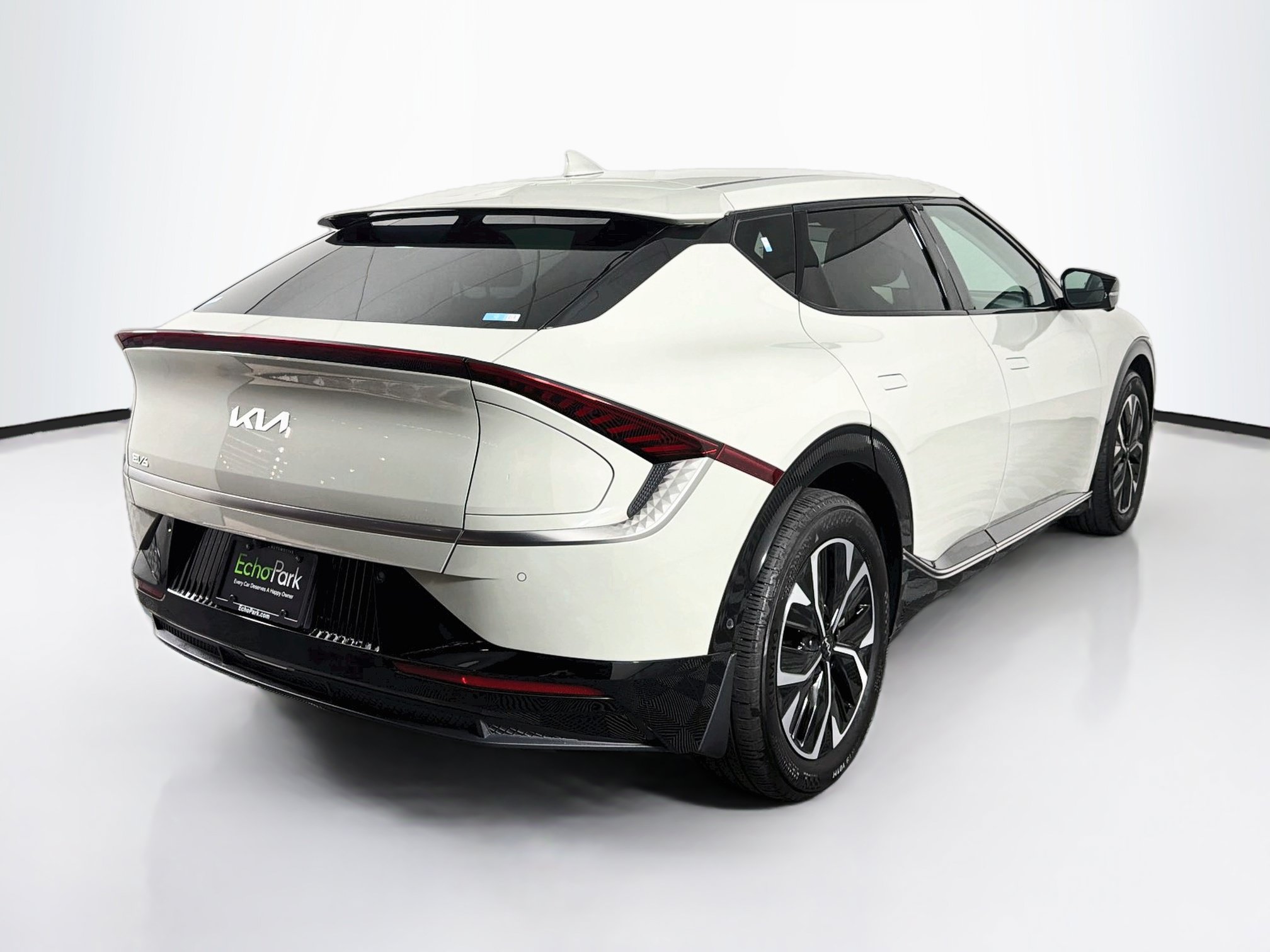 Used 2024 Kia EV6 Wind w/ Wind Technology Package AWD/4WD image 9