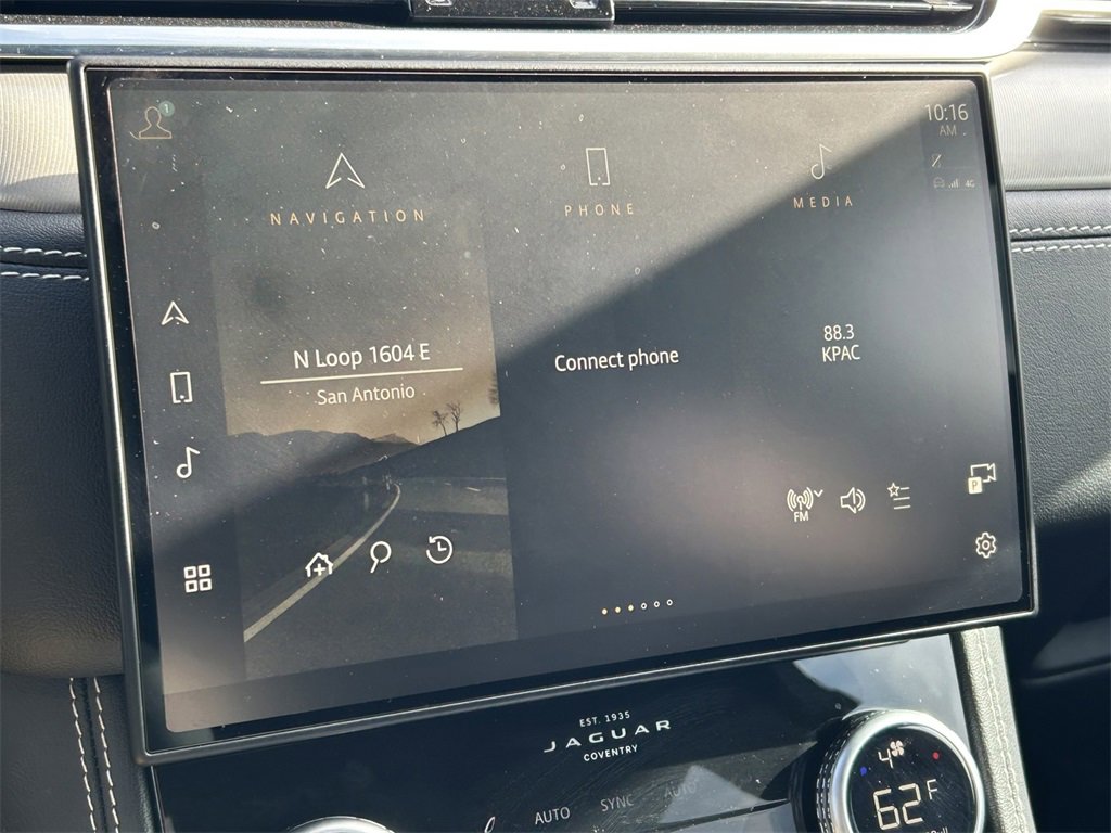 Used 2024 Jaguar F-PACE R-Dynamic S image 37