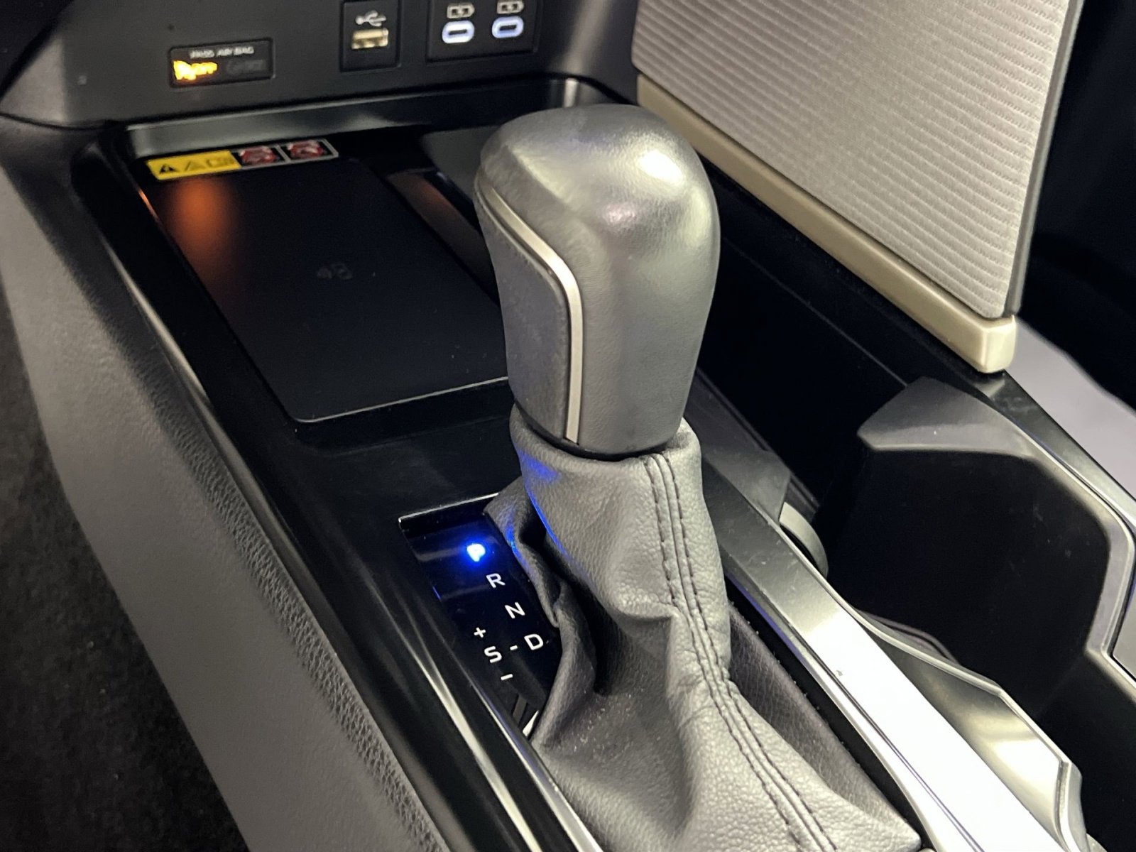 Used 2025 Toyota Camry SE image 22