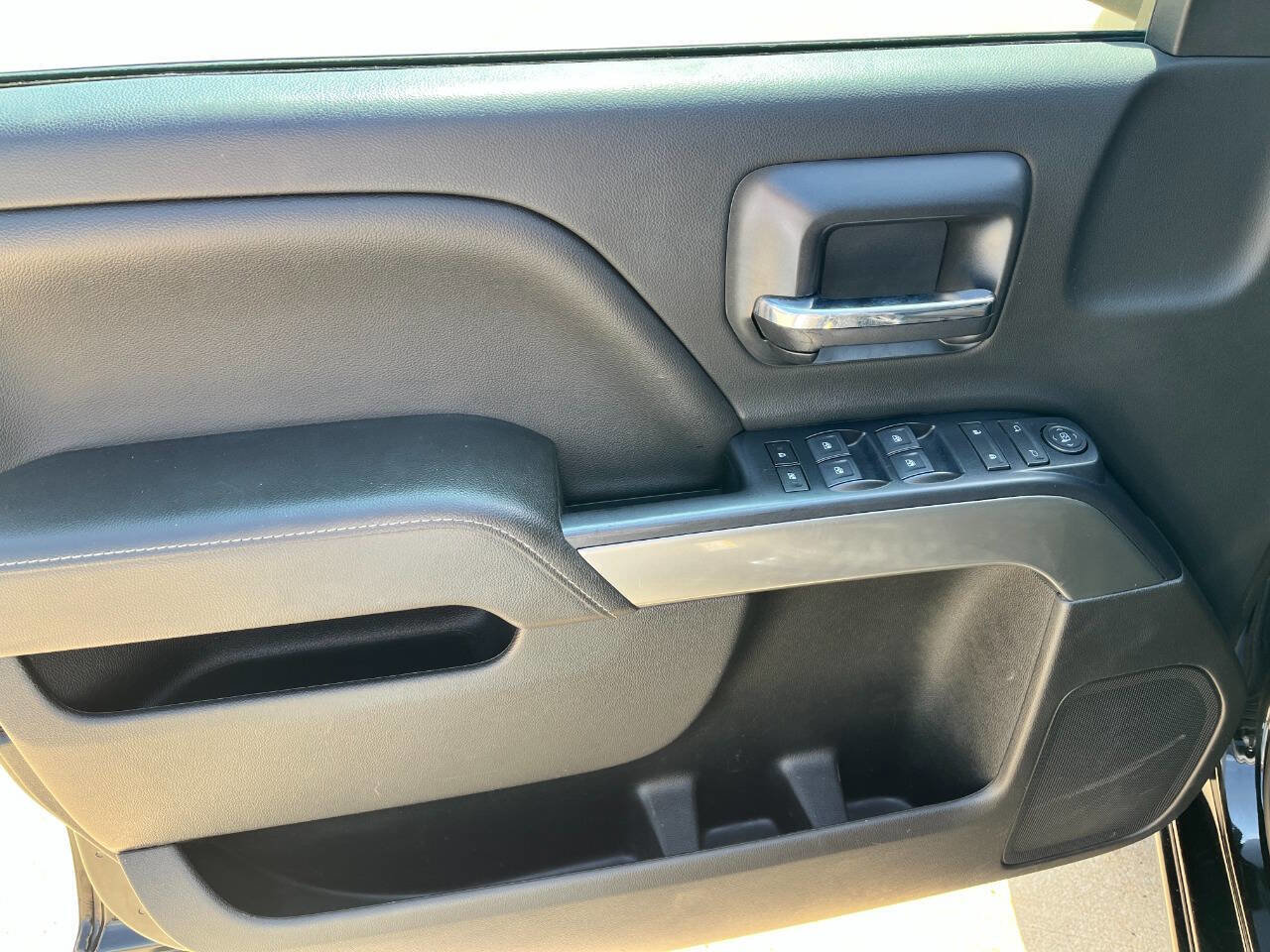 Used 2019 Chevrolet Silverado 1500 LT image 9