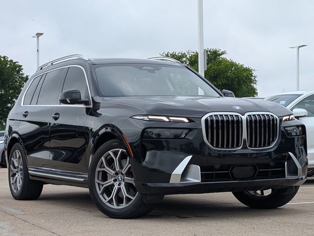 Used 2025 BMW X7 xDrive40i w/ Premium Package image 1