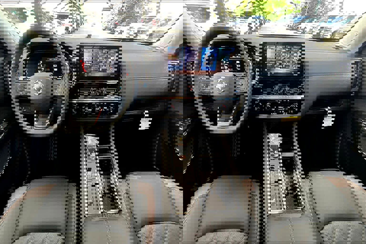 New 2026 Nissan Pathfinder Platinum image 5