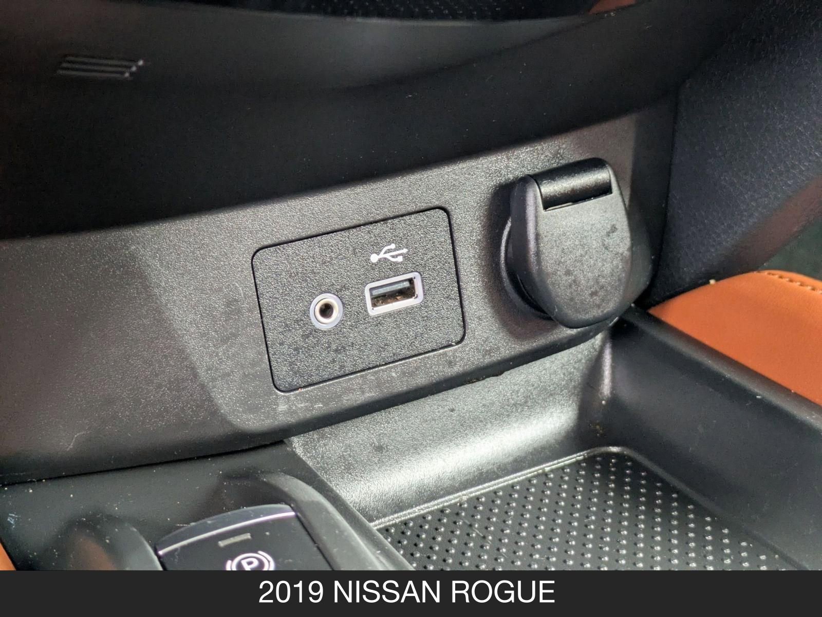Used 2019 Nissan Rogue SL w/ Premium Package FWD image 21