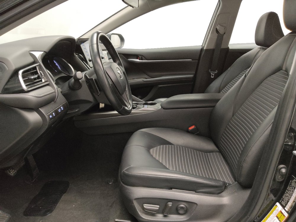 Used 2023 Toyota Camry SE image 17
