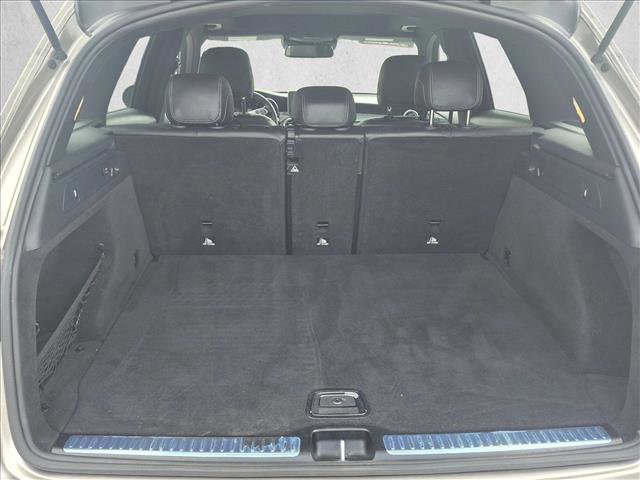 Used 2019 Mercedes-Benz GLC 300 4MATIC image 5