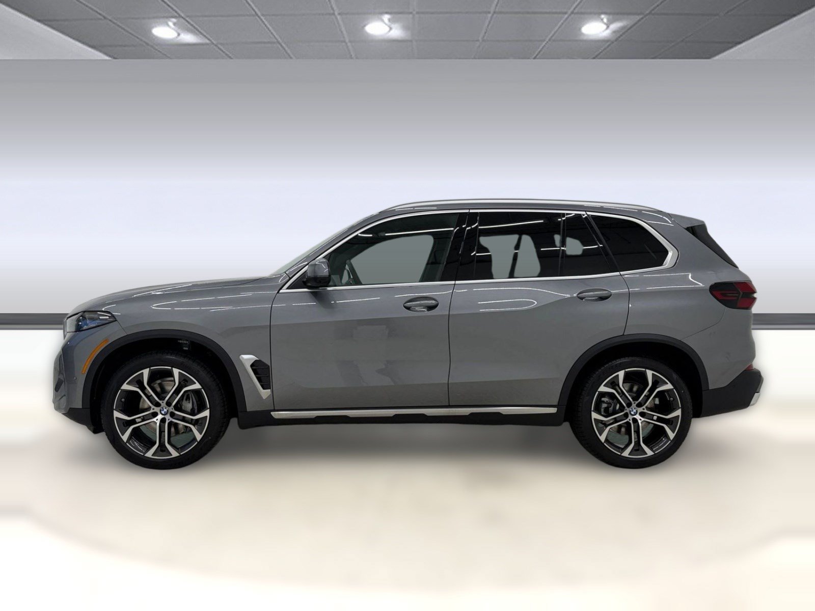 New 2026 BMW X5 xDrive40i w/ Premium Package AWD/4WD image 2