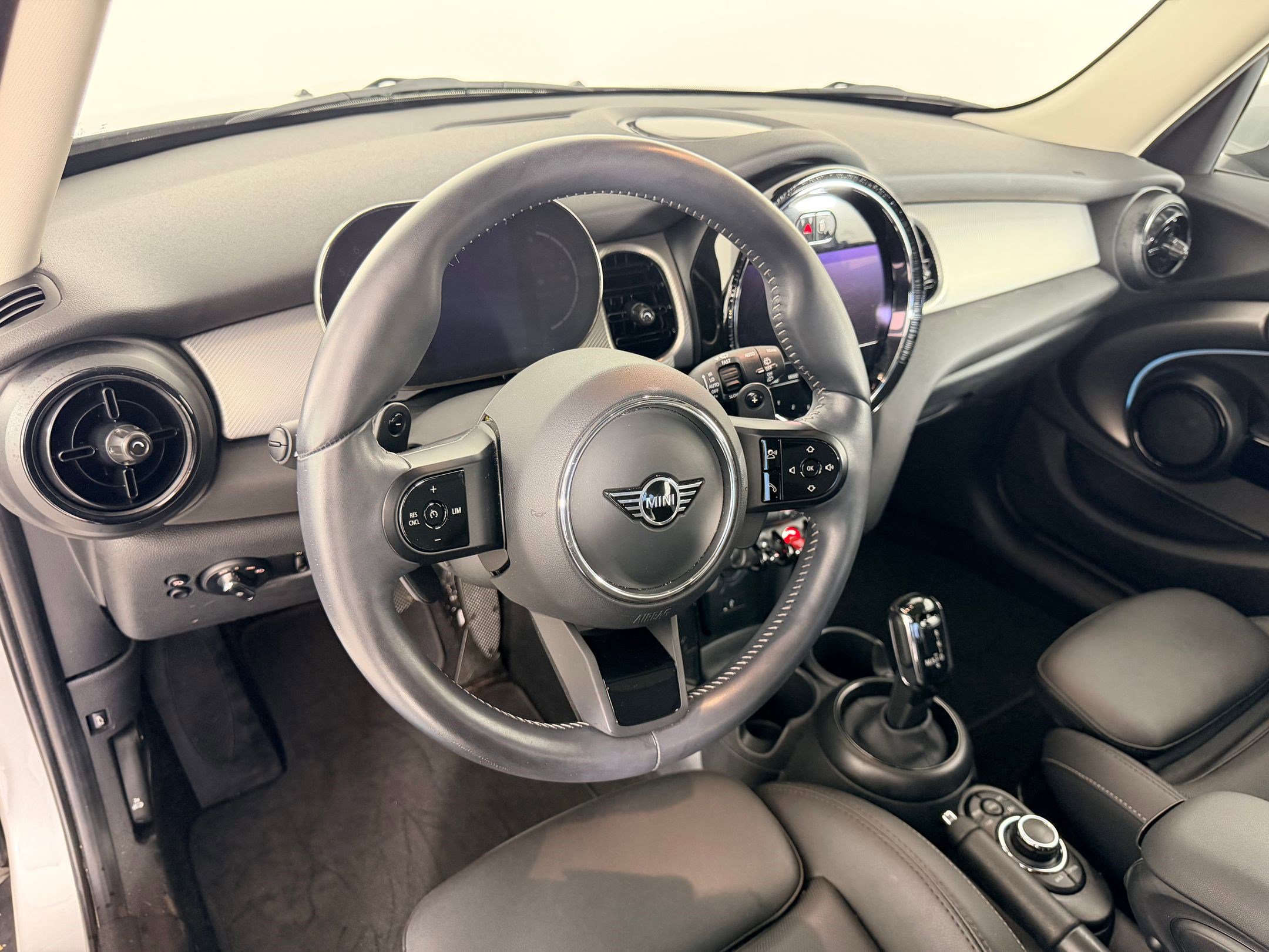 Certified 2023 MINI Cooper S image 4