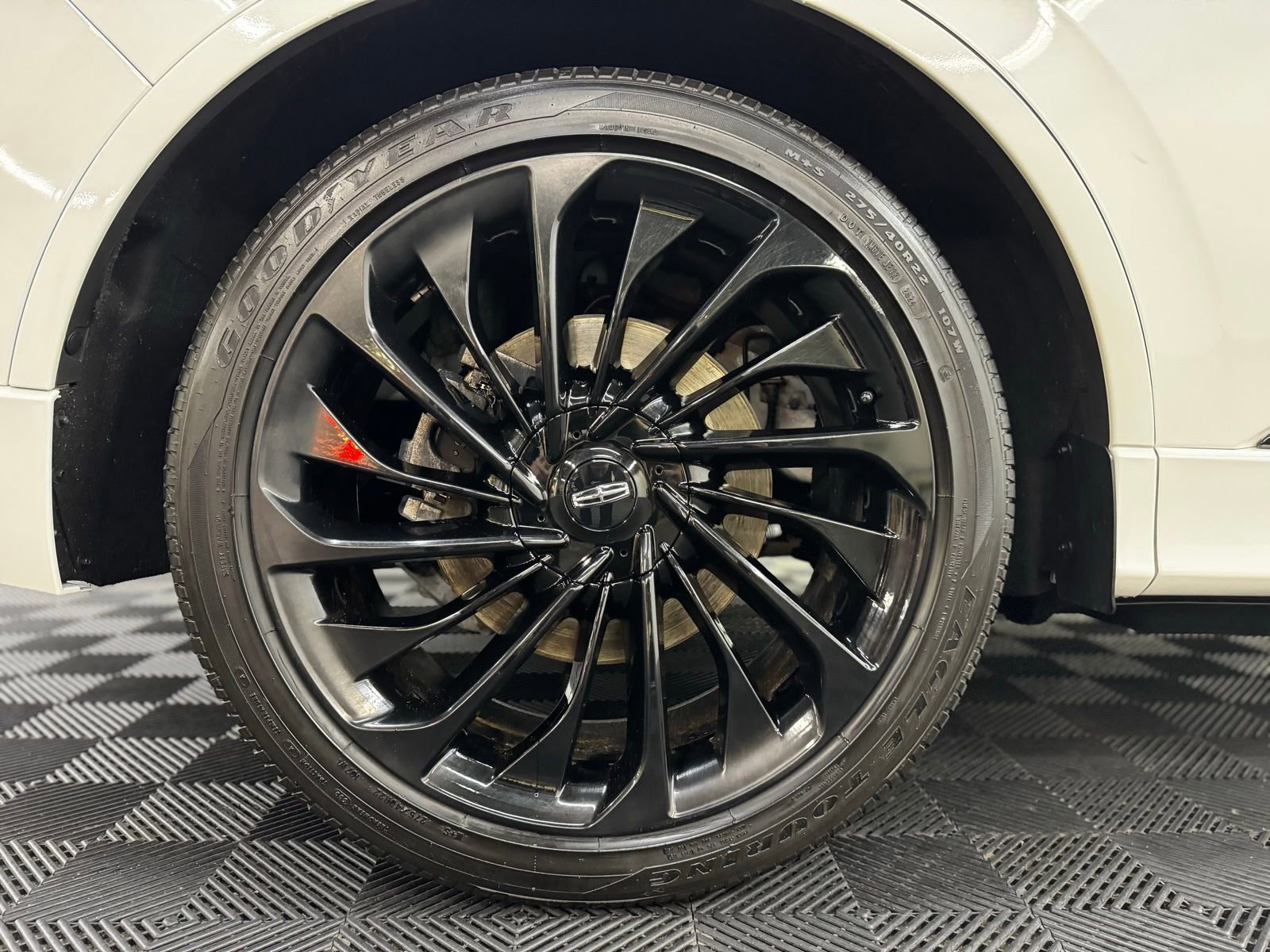 Used 2025 Lincoln Aviator Reserve w/ Equipment Group 201A image 7