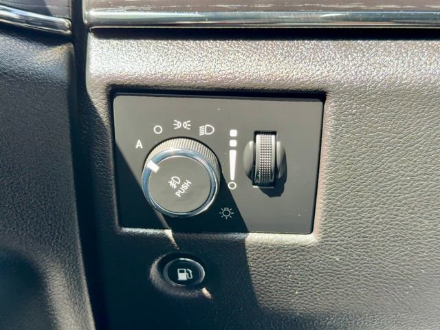 Used 2018 Jeep Grand Cherokee High Altitude AWD/4WD image 25