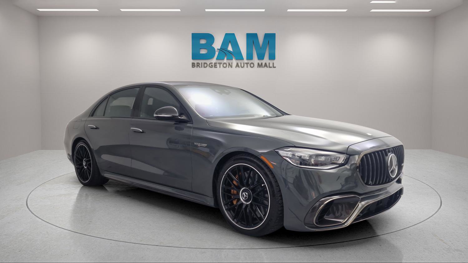 Used 2025 Mercedes-Benz S 63 AMG S image 1