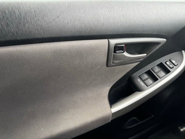 Used 2014 Toyota Prius Three image 29