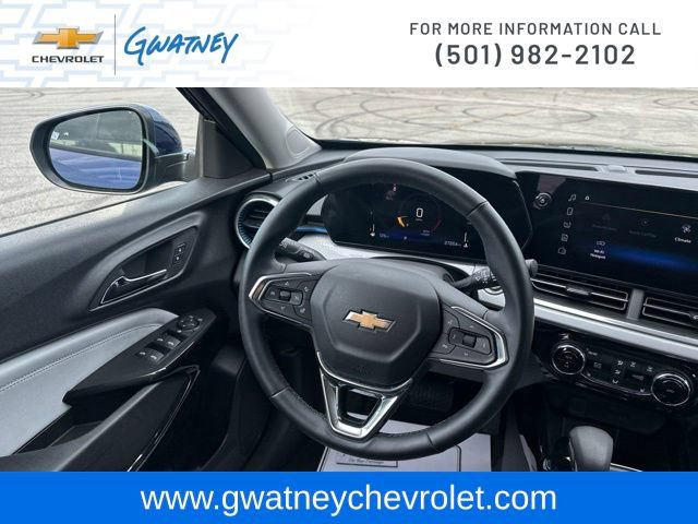 Used 2024 Chevrolet Trax LT w/ Driver Confidence Package FWD image 24
