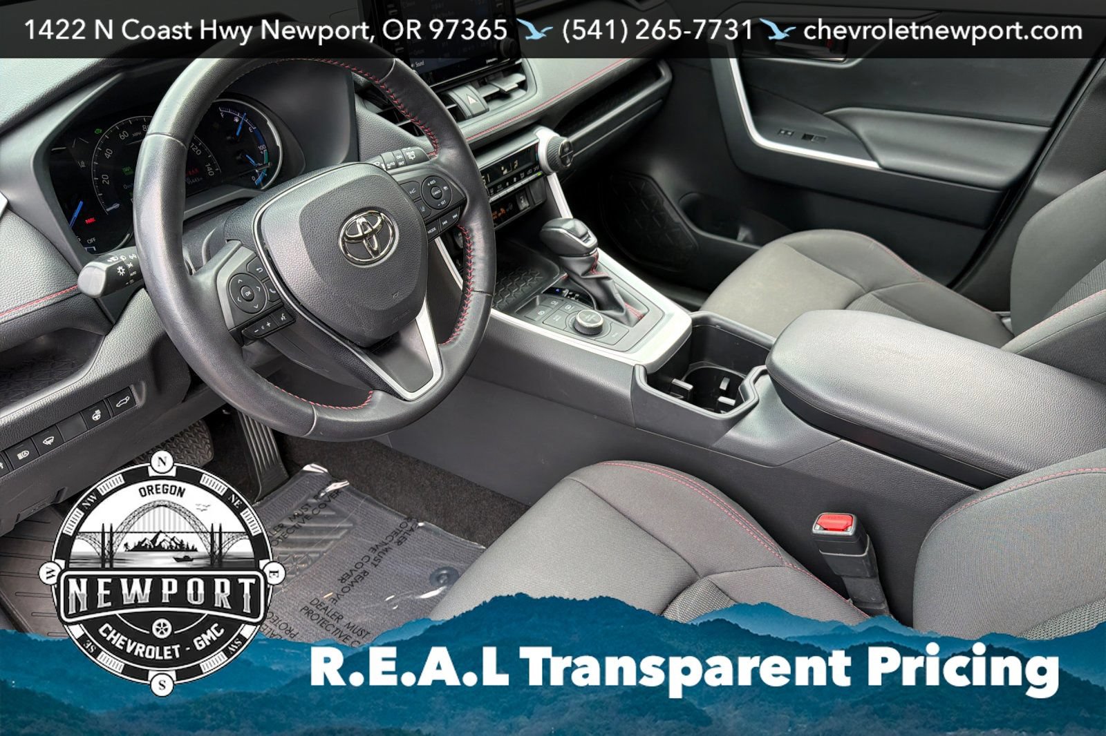 Used 2022 Toyota RAV4 SE w/ Weather & Moonroof Package AWD/4WD image 10