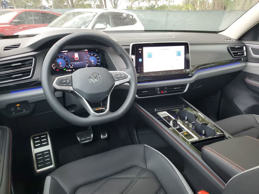 Certified 2024 Volkswagen Atlas Peak Edition SEL AWD/4WD image 29