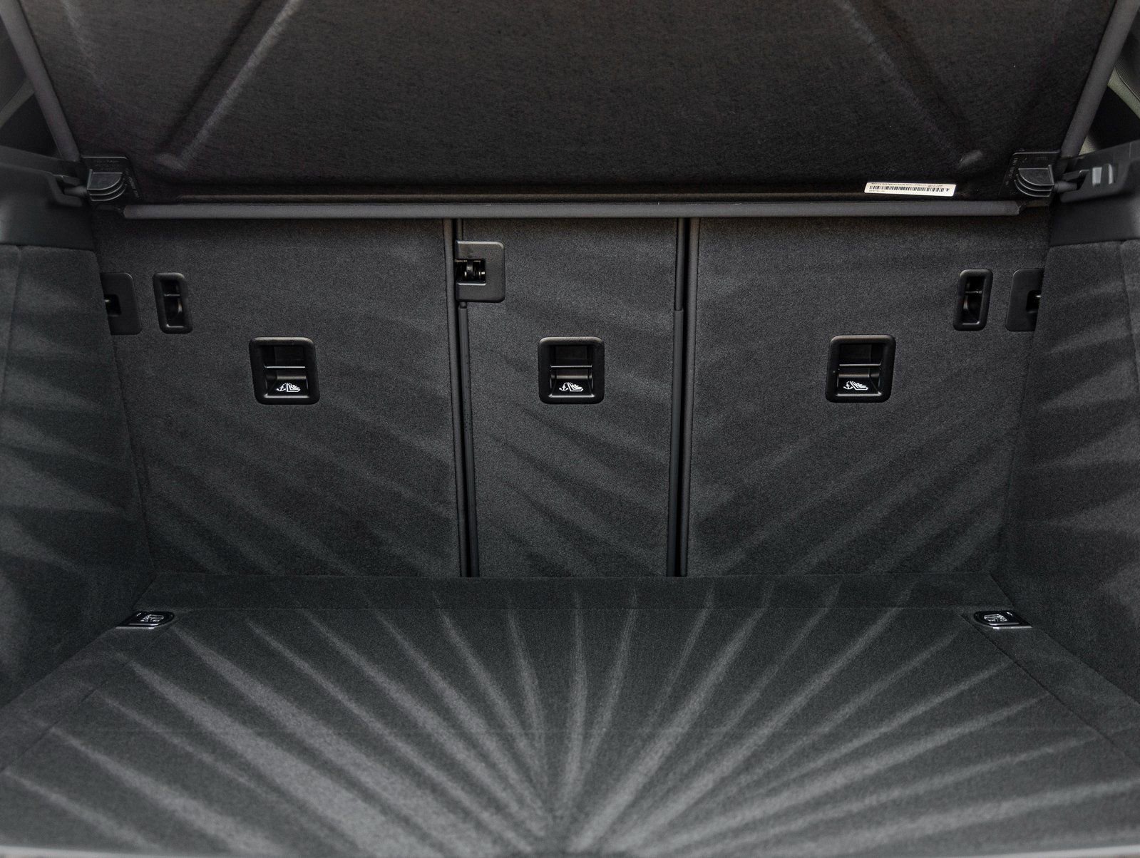 New 2026 Porsche Macan GTS AWD/4WD image 38