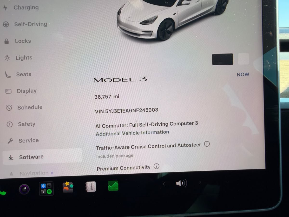 Used 2022 Tesla Model 3 RWD image 10