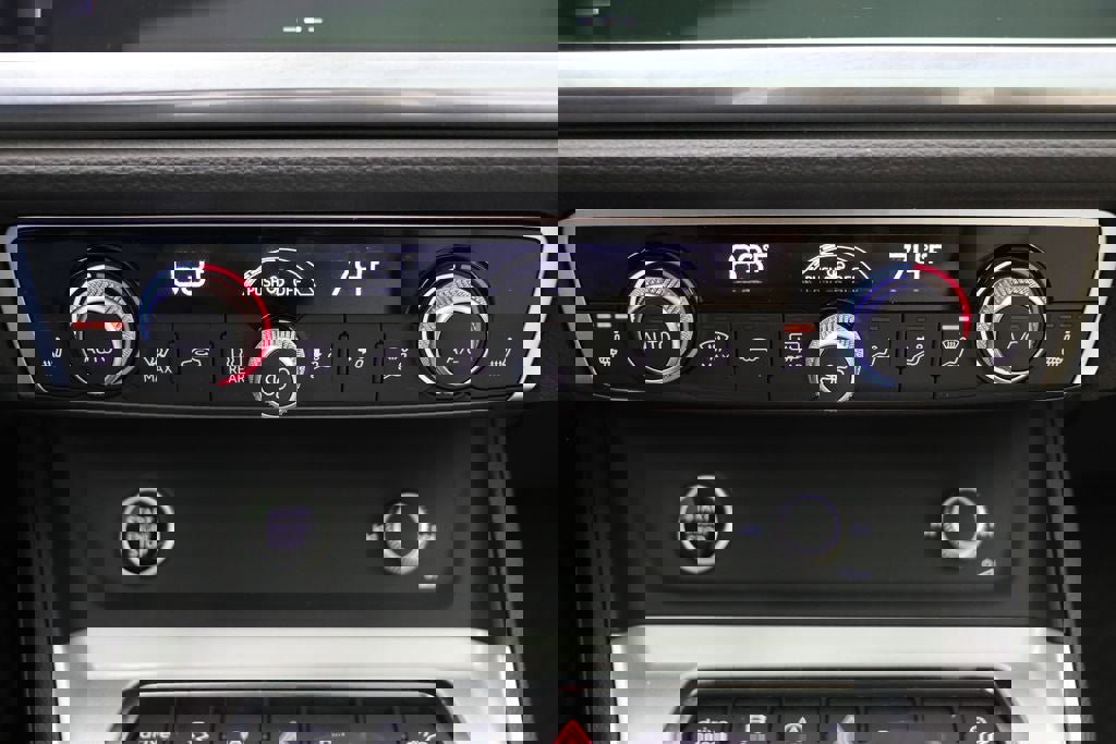 Used 2022 Audi Q3 2.0T Premium Plus image 24