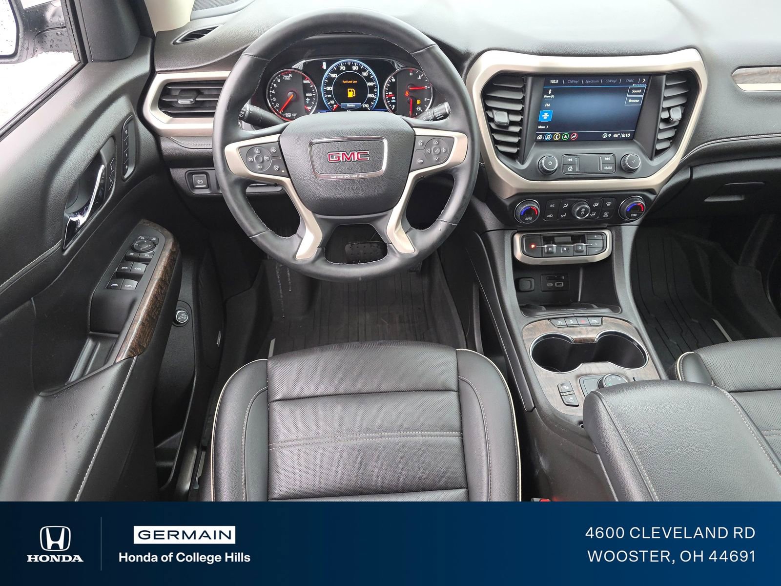 Used 2023 GMC Acadia Denali w/ Denali Technology Package image 3