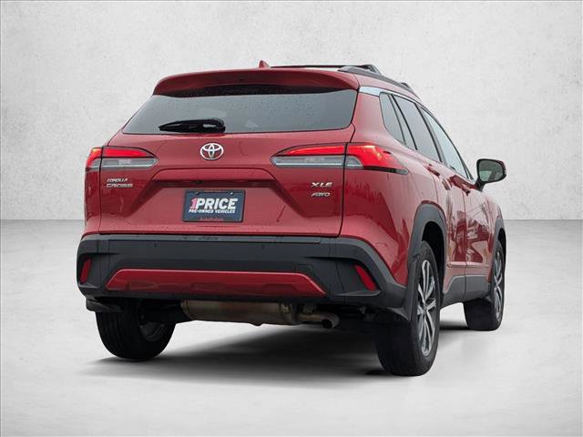 Used 2024 Toyota Corolla Cross XLE w/ Convenience Package image 5