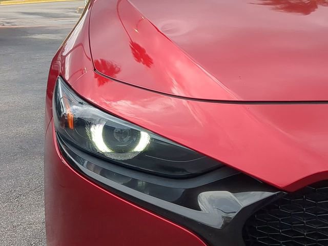 Used 2019 MAZDA MAZDA3 Hatchback w/ Premium Package image 10