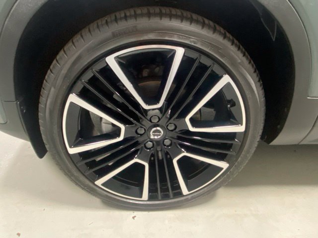 Used 2026 Volvo XC40 B5 Ultra AWD/4WD image 5