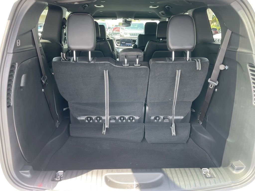 New 2026 Chrysler Pacifica Select image 13