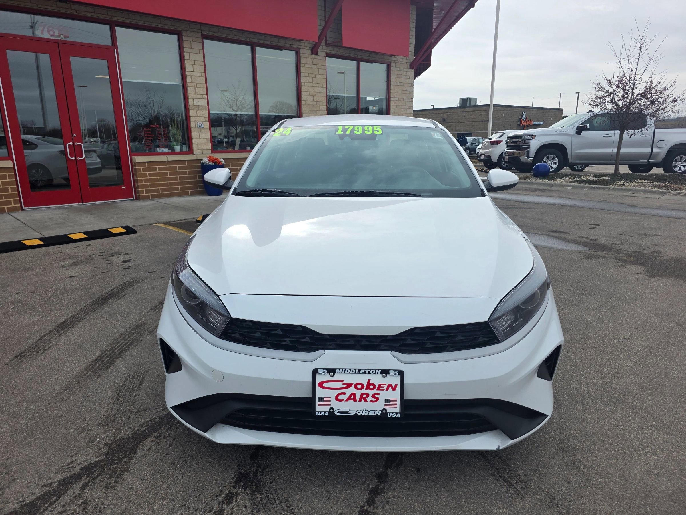 Used 2024 Kia Forte LXS image 2
