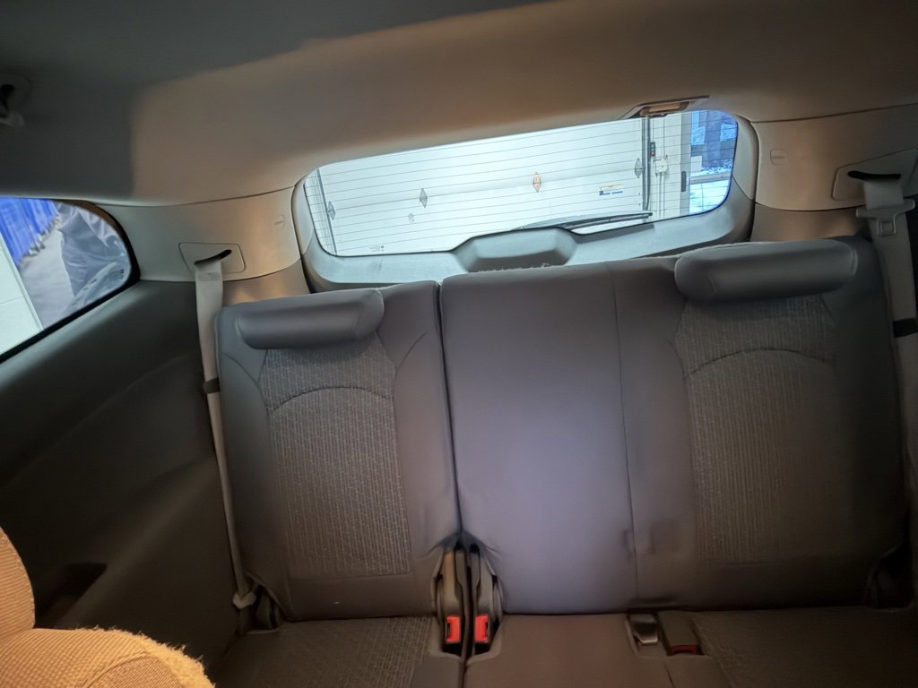 Used 2011 Chevrolet Traverse LT w/ Personal Connectivity Package image 12