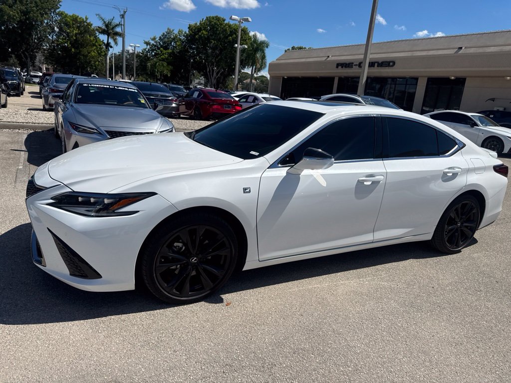 Certified 2025 Lexus ES 350 F Sport FWD image 3