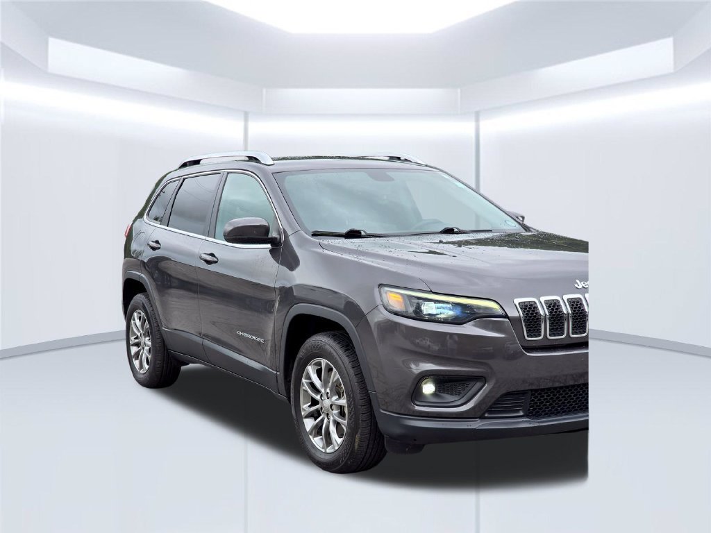 Used 2019 Jeep Cherokee Latitude Plus w/ Comfort/Convenience Group AWD/4WD image 47