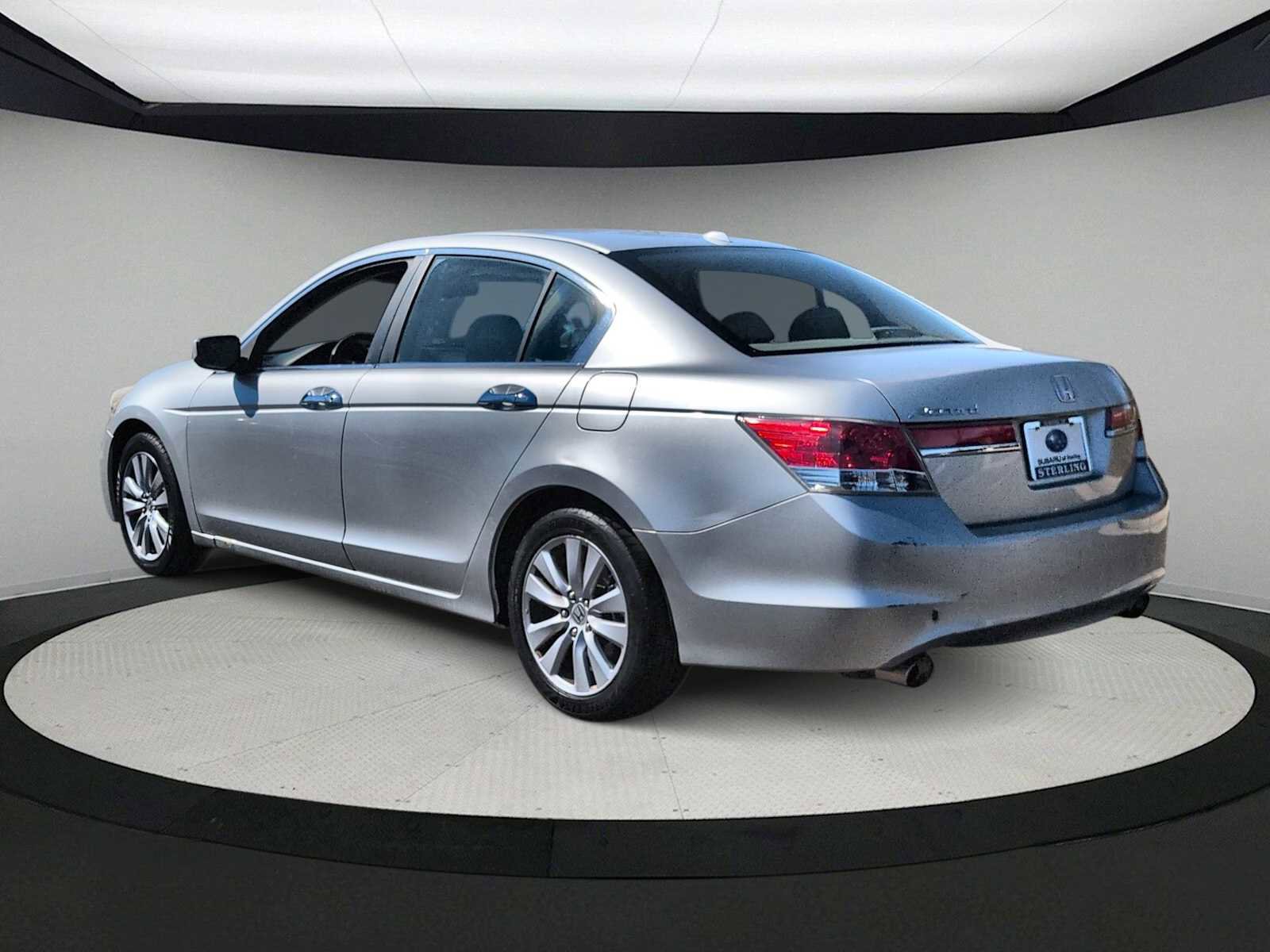 Used 2011 Honda Accord EX-L image 6