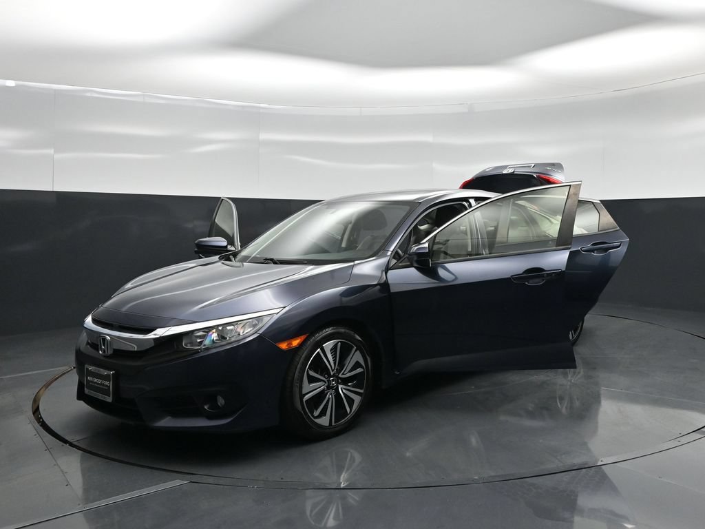 Used 2018 Honda Civic EX-T image 22