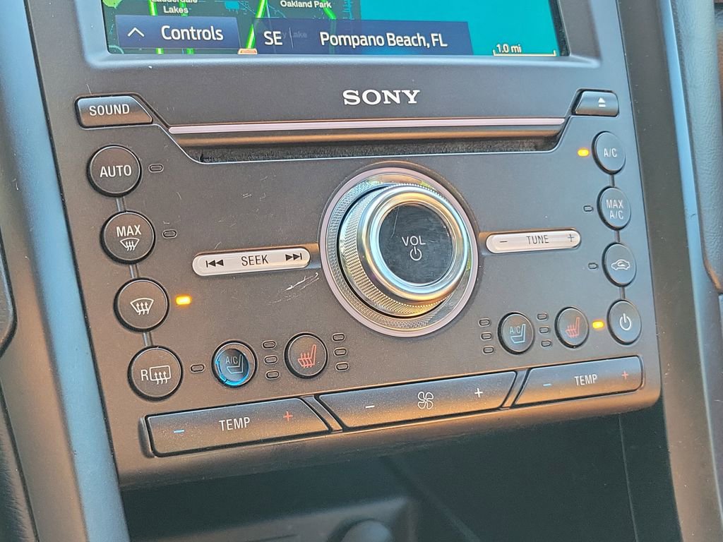 Used 2019 Ford Fusion Titanium image 34