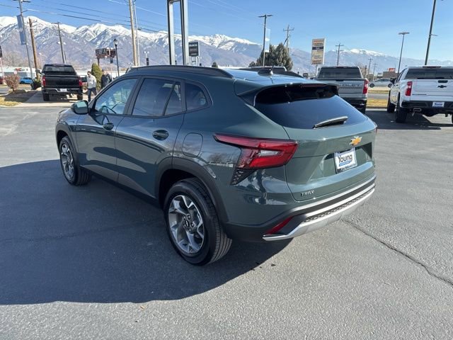 Used 2025 Chevrolet Trax LT image 5