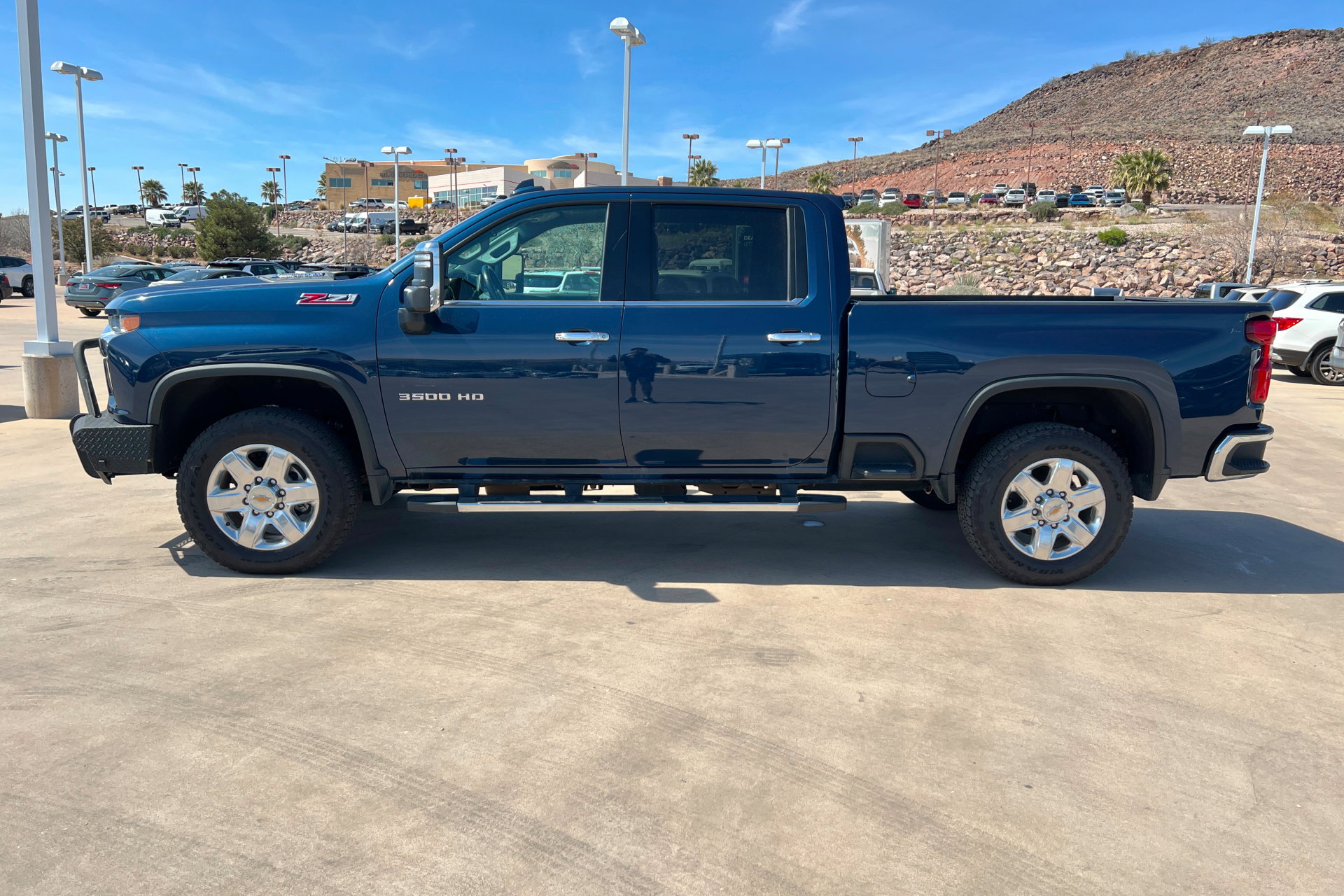 Used 2022 Chevrolet Silverado 3500 LTZ w/ LTZ Plus Package image 2