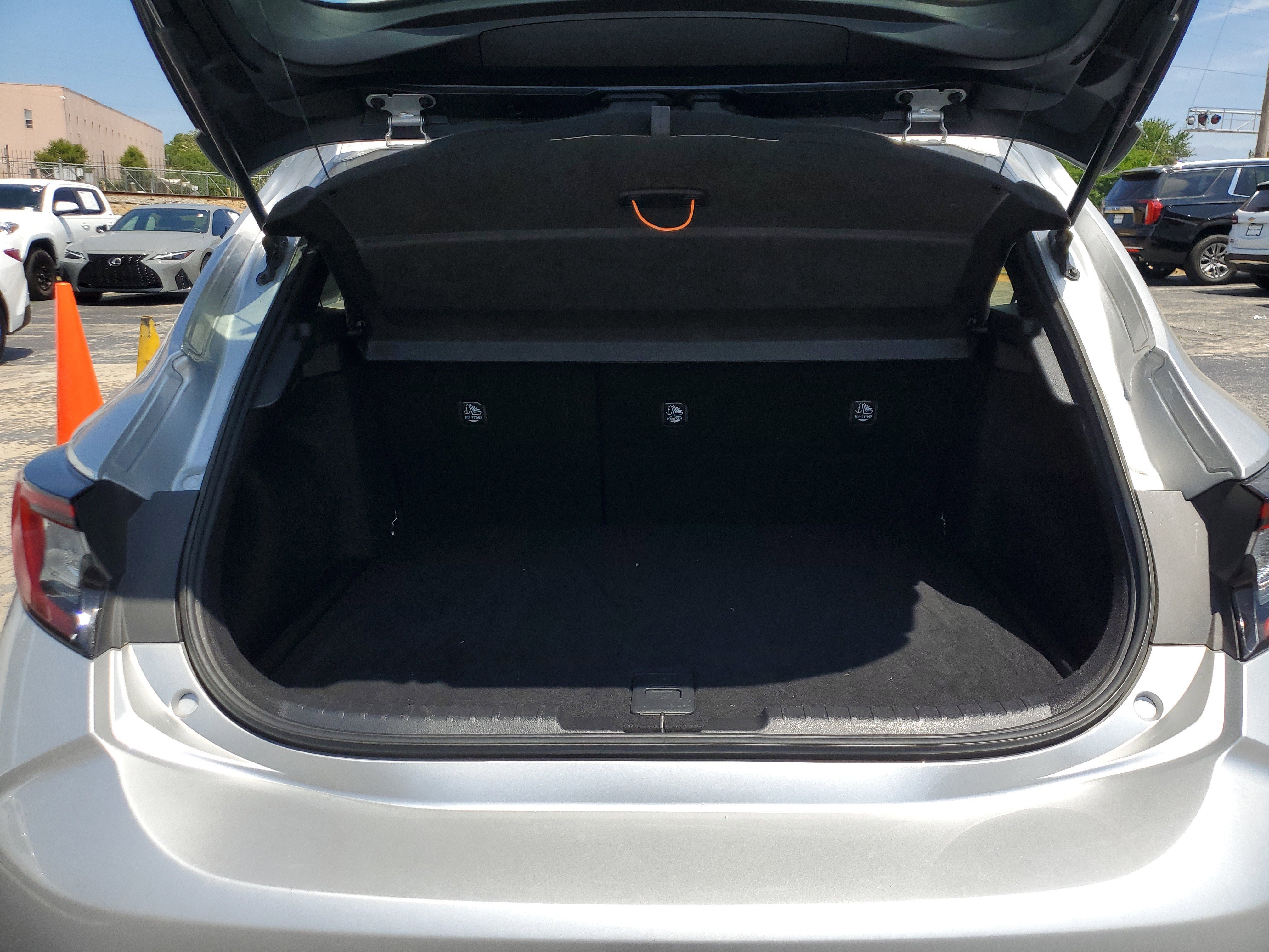 Used 2023 Toyota Corolla SE FWD image 8