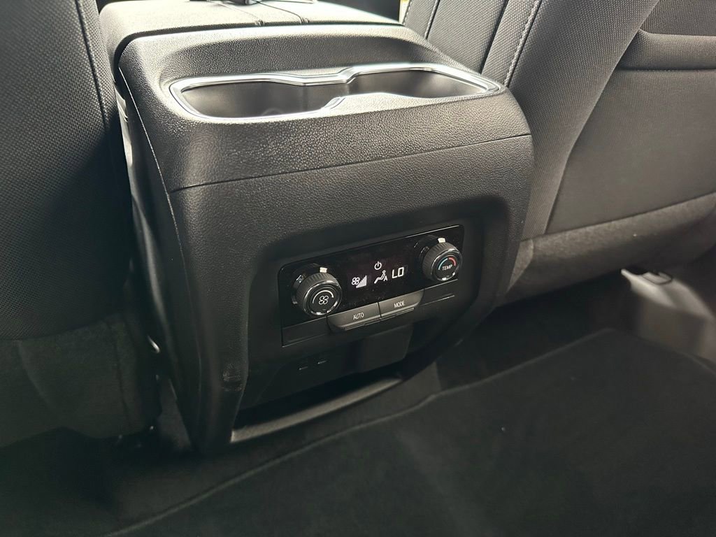 New 2026 Chevrolet Traverse LT w/ Enhanced Driving Package FWD image 23