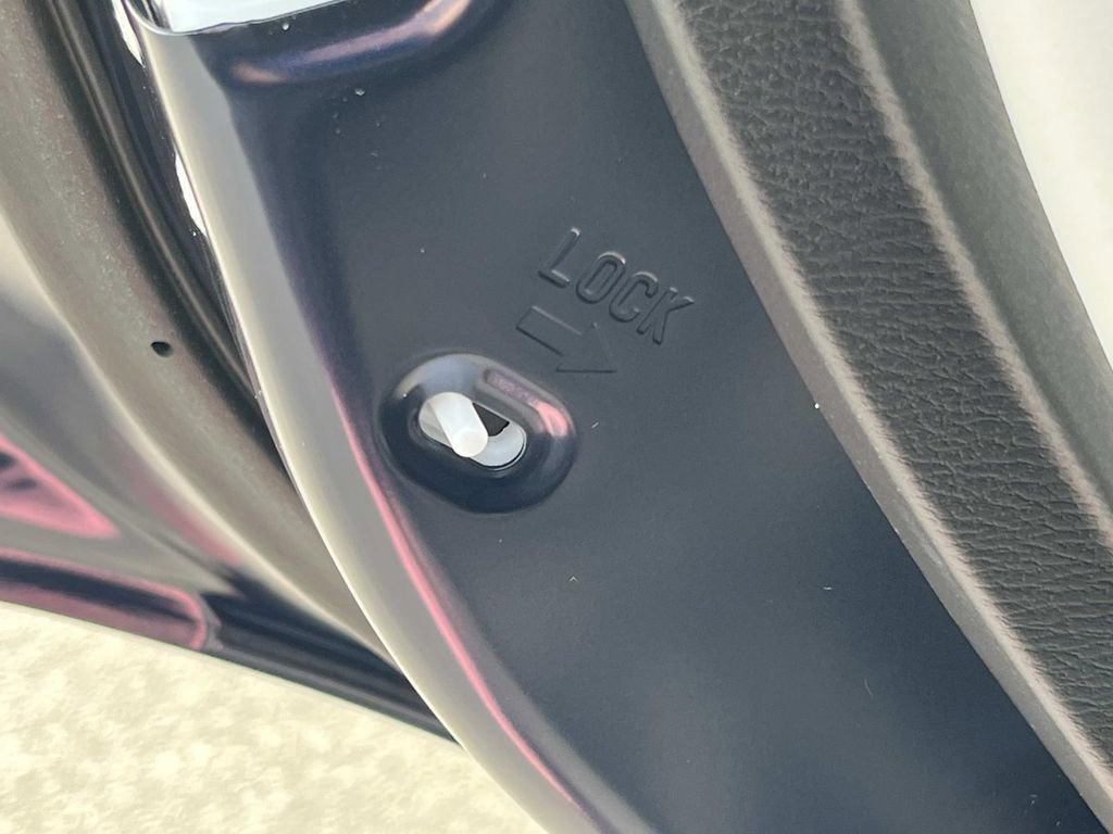 New 2026 Mitsubishi Outlander SE FWD image 14