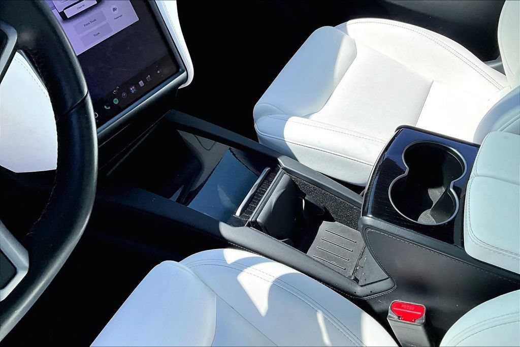 Used 2020 Tesla Model X Long Range AWD/4WD image 18