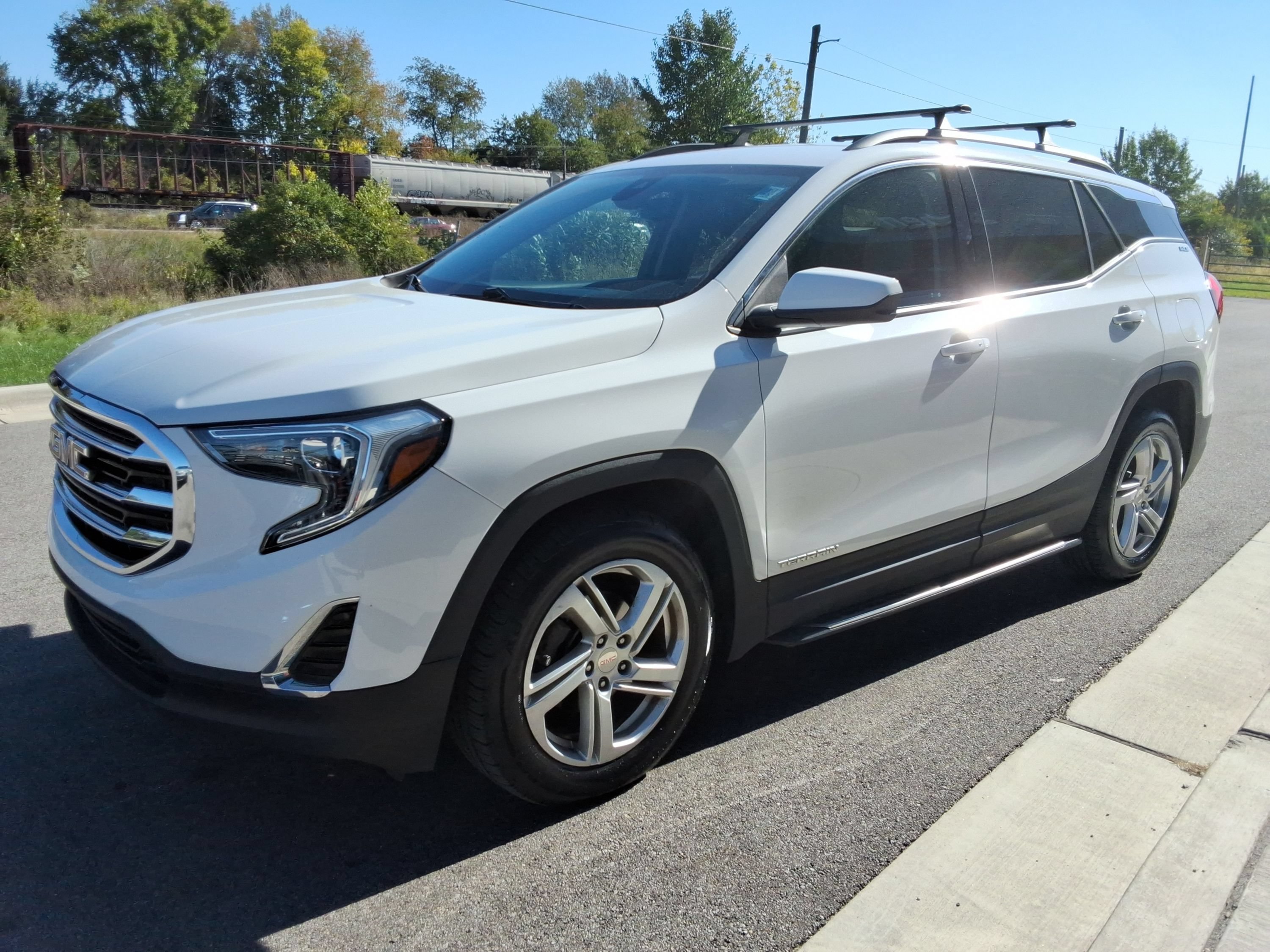 Used 2020 GMC Terrain SLE w/ Driver Convenience Package AWD/4WD image 7