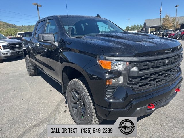 Used 2026 Chevrolet Silverado 1500 Custom Trail Boss w/ LPO, Dark Essentials Package image 2