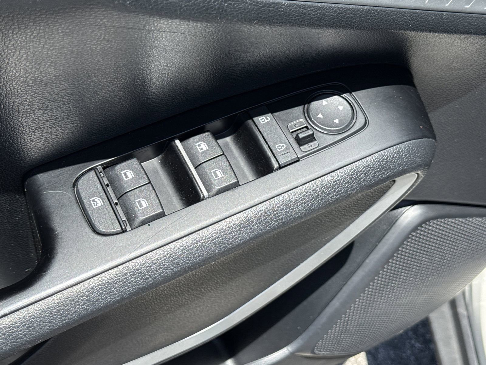 Used 2022 Kia Soul LX w/ Technology Package FWD image 13