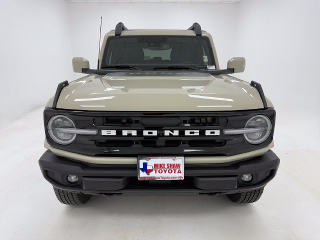 Used 2025 Ford Bronco Outer Banks AWD/4WD image 3