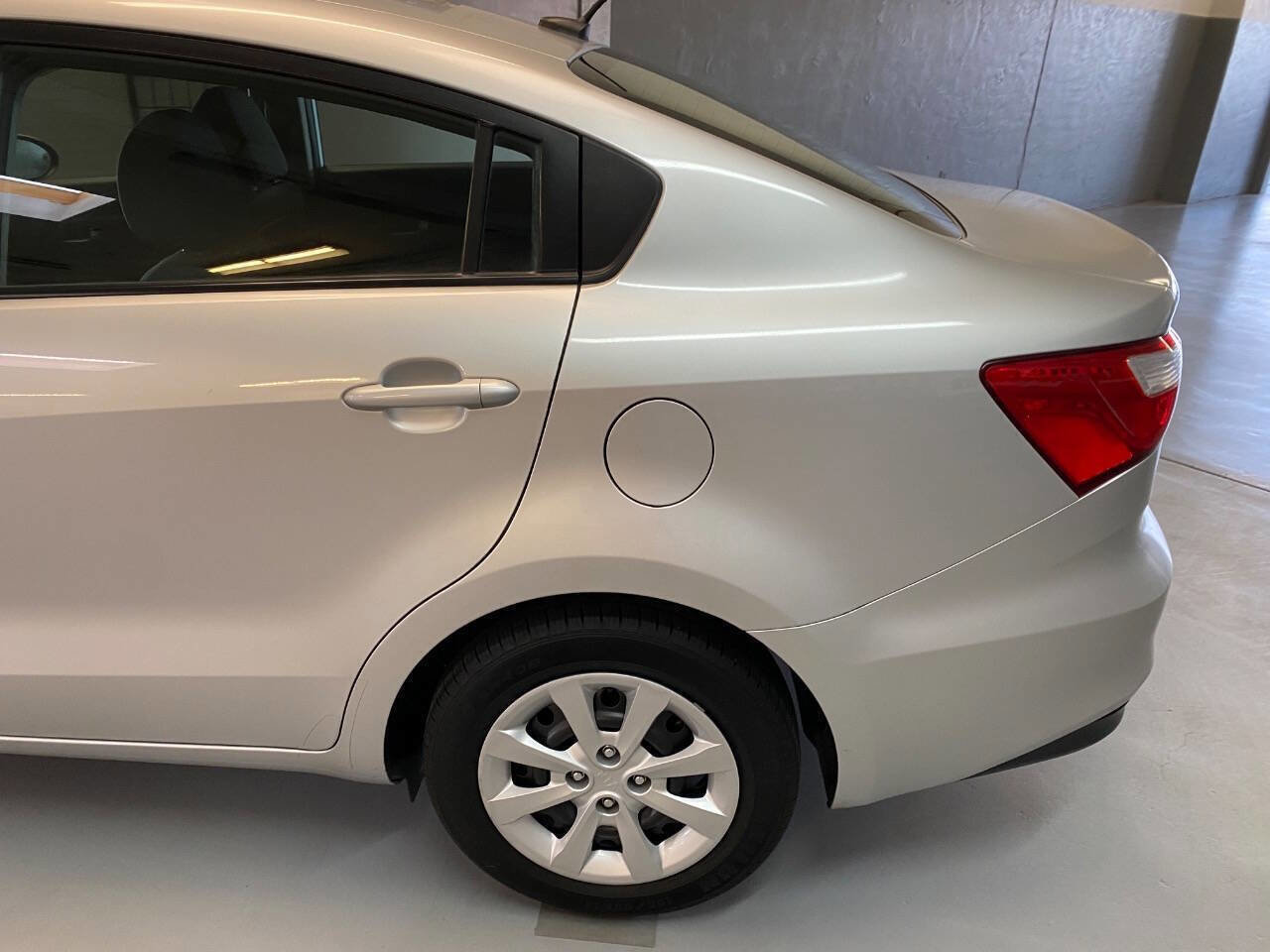 Used 2016 Kia Rio LX image 17