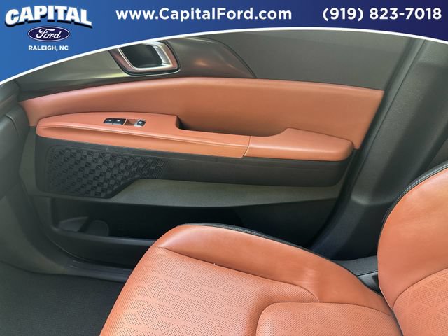 Used 2025 Kia Carnival SX FWD image 29